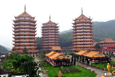 重庆龙车寺塔陵园